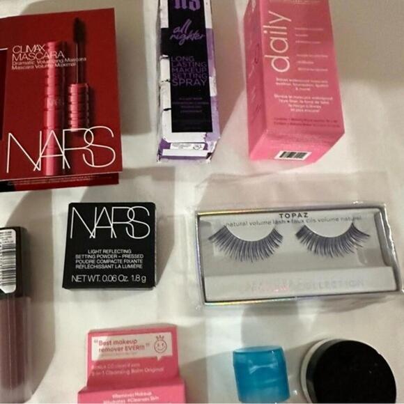 Ulta Ultimate Makeup Bundle set - Picture 3 of 13